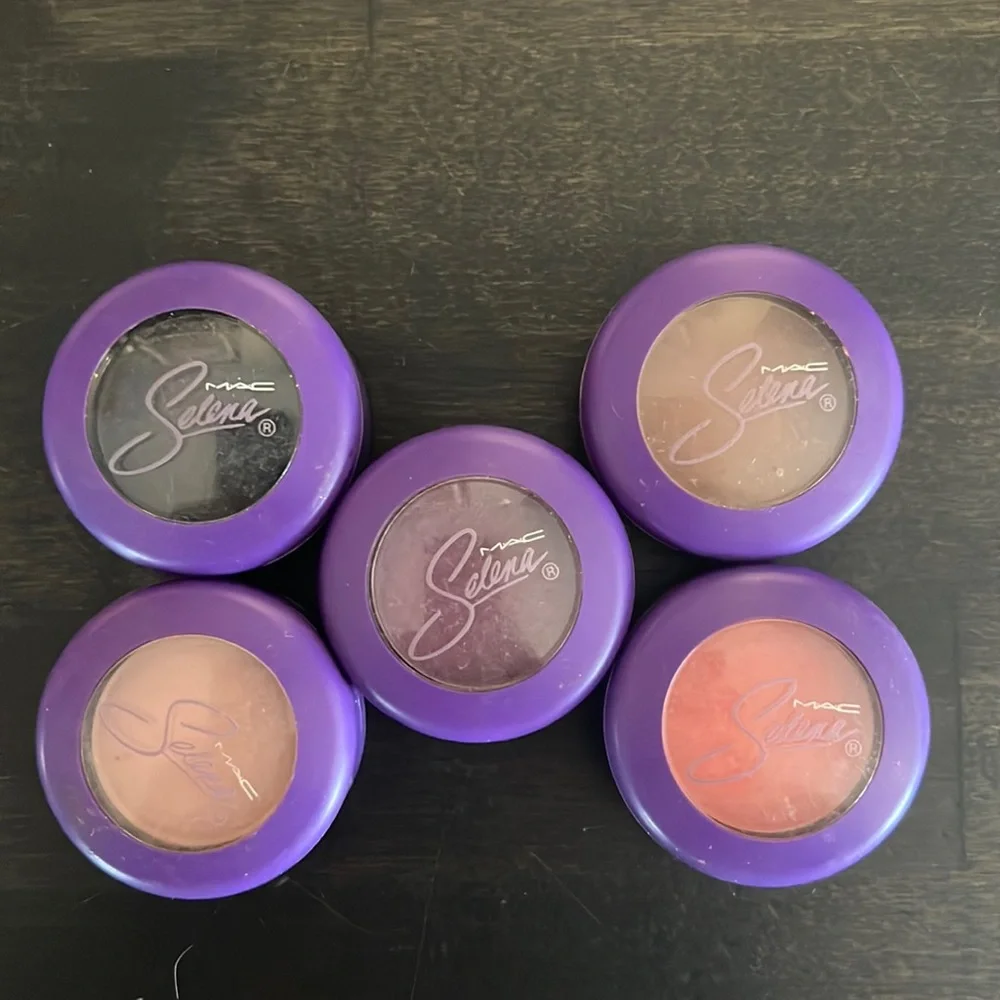 MAC Selena Collection eyeshadow - Picture 2 of 4